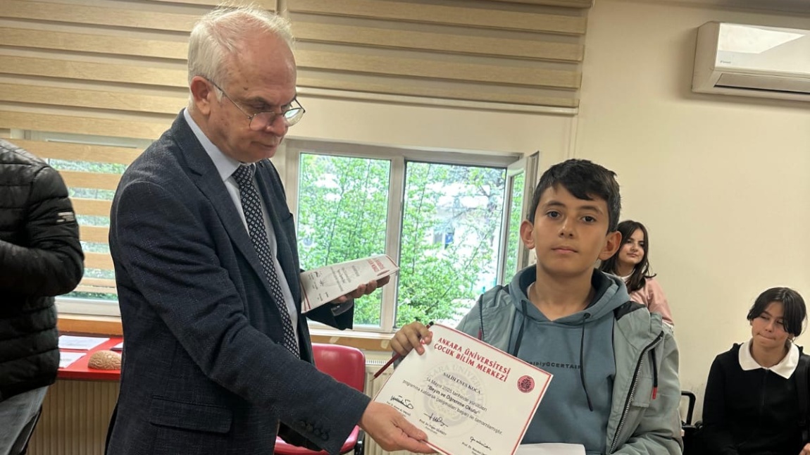 Cahit Zarifoğlu Gençlik Merkezinde Eğitim